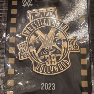 WWE Gold Art Deco Wall Decor